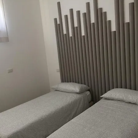 Rosy House - Hospitality Apartment